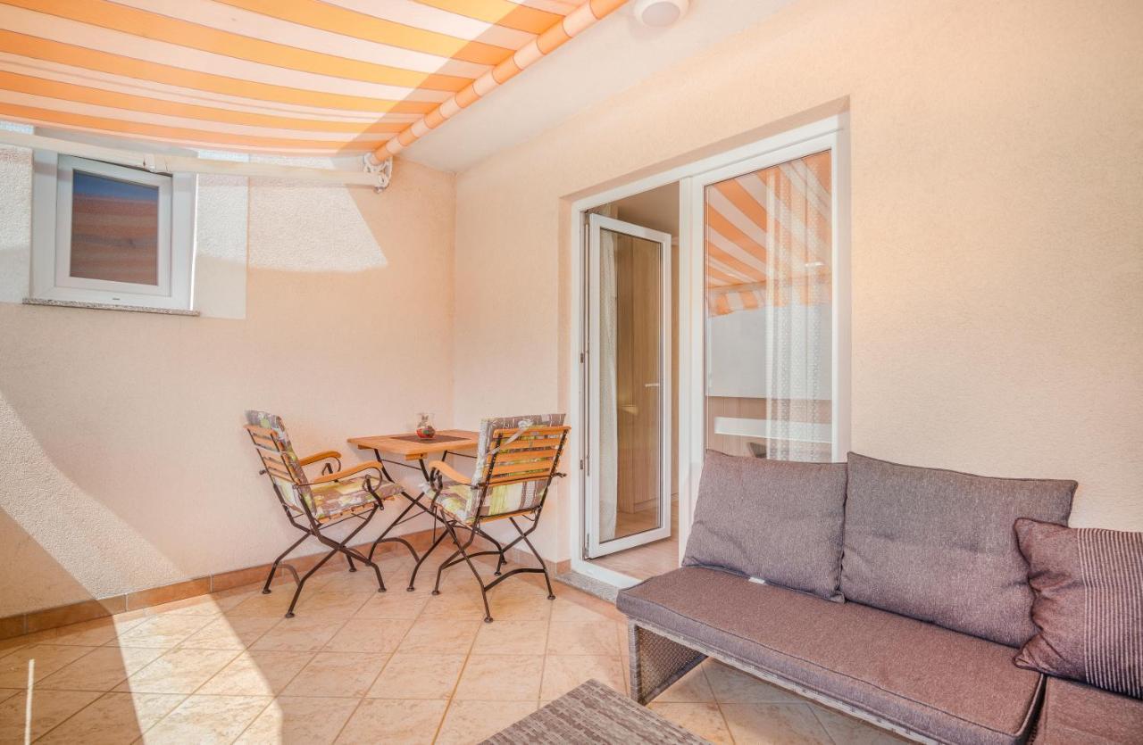 Apartment Stella Di Mare คิร์ก ภายนอก รูปภาพ